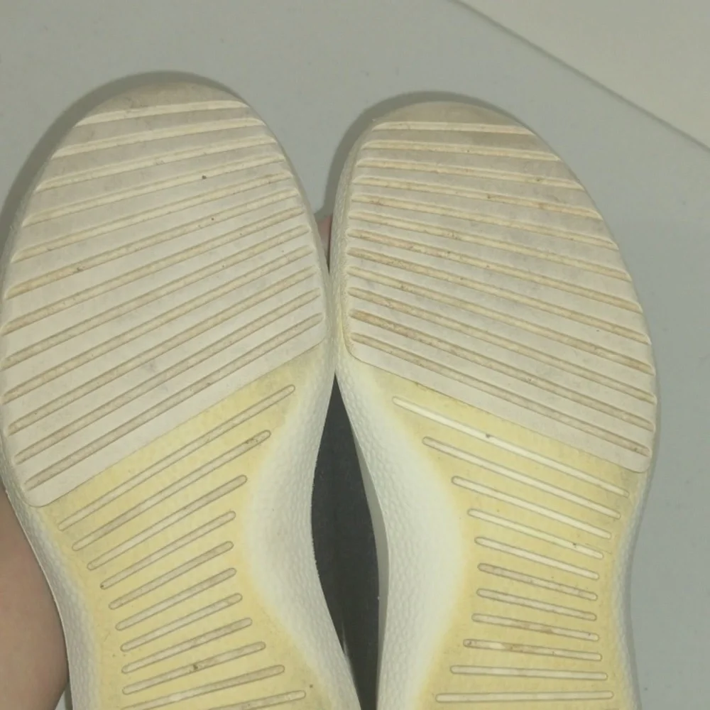 Allbirds Black  women's shoes size 9